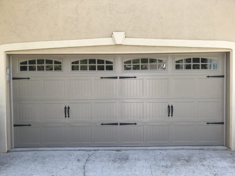 CHI-Carriage-Garage-Door