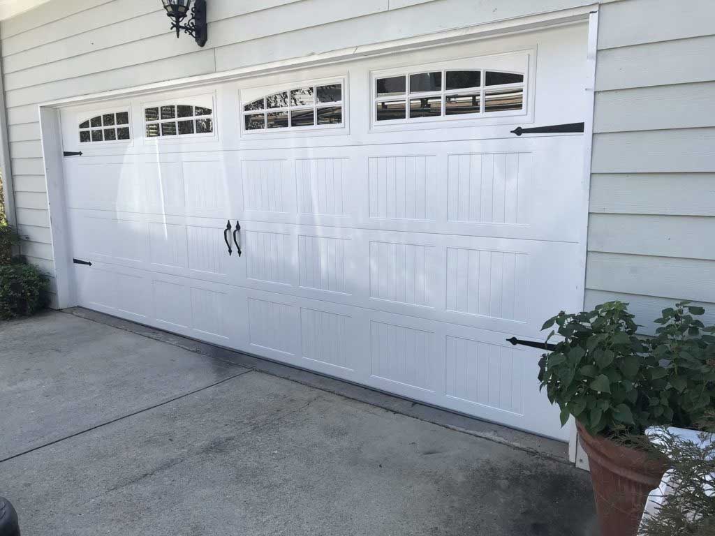 Carriage-Garage-Door-Installation-Hoschton