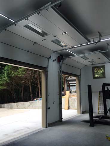 vertical-high-lift 
Garage Door Maintenance